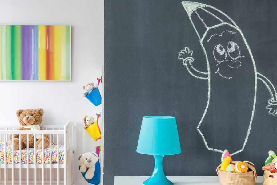 dibujos en la habitación de niñas