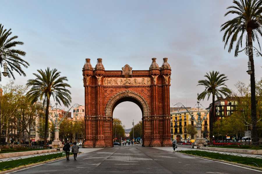 Lee más sobre el artículo Pintor de casas en Barcelona: calidad, confianza y resultados profesionales